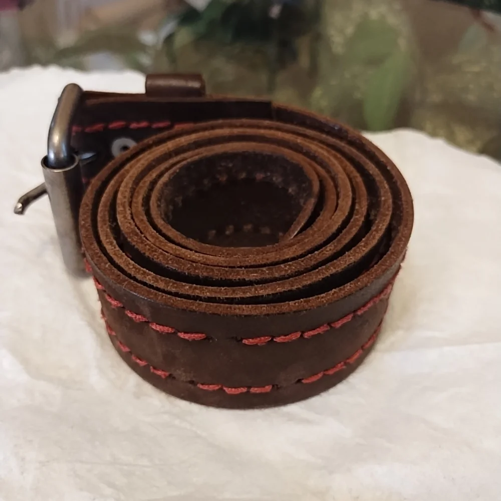 Banana Republic Genuine Leather Brown Belt with Red Stitching 44 Inches Long‎